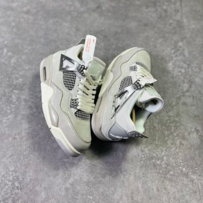 Air Jordan 4 X Frozen Moments