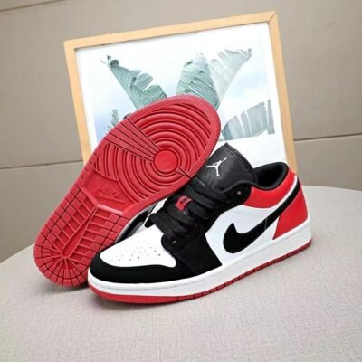 Air Jordan 1 Low Black Toe