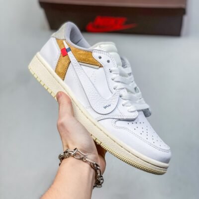 Air Jordan 1 Low x Travis Scott “Reverse”