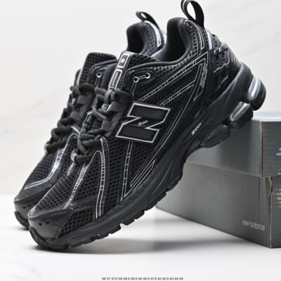 New Balance 1906R *Black Grey*