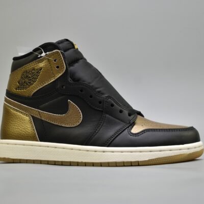 Air Jordan 1 “Metallic Gold Toe”